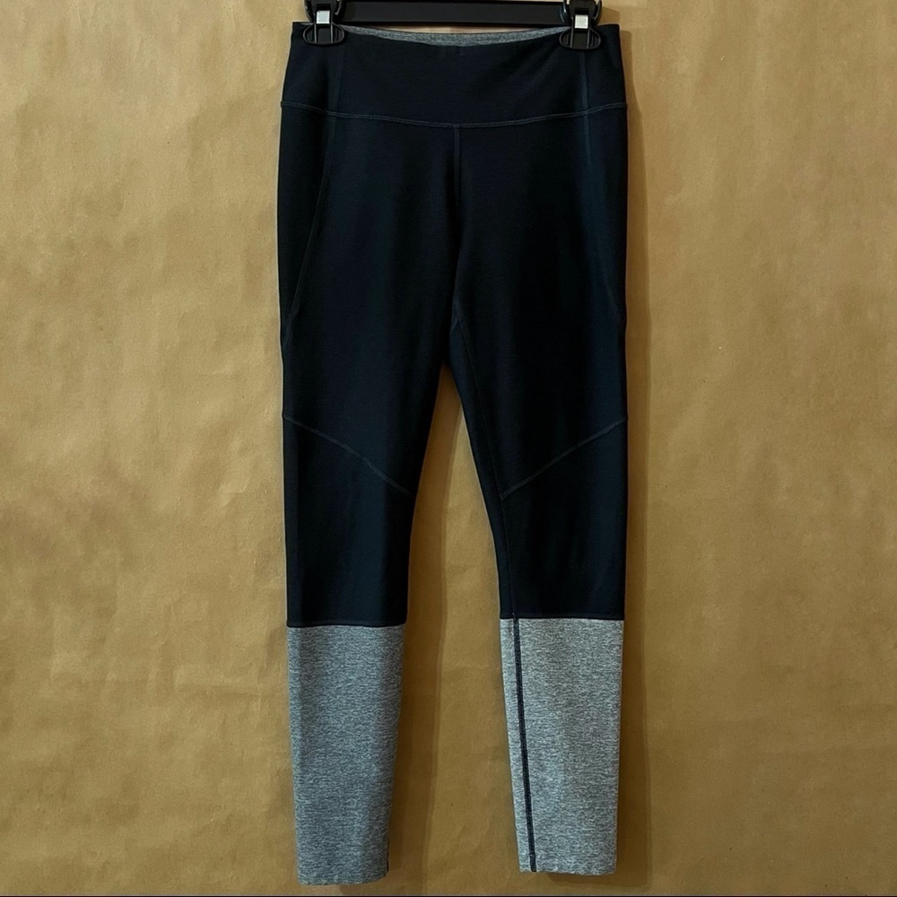 Outdoor Voices | Dipped 7/8 Warmup High Rise Colorblock Leggings Size S